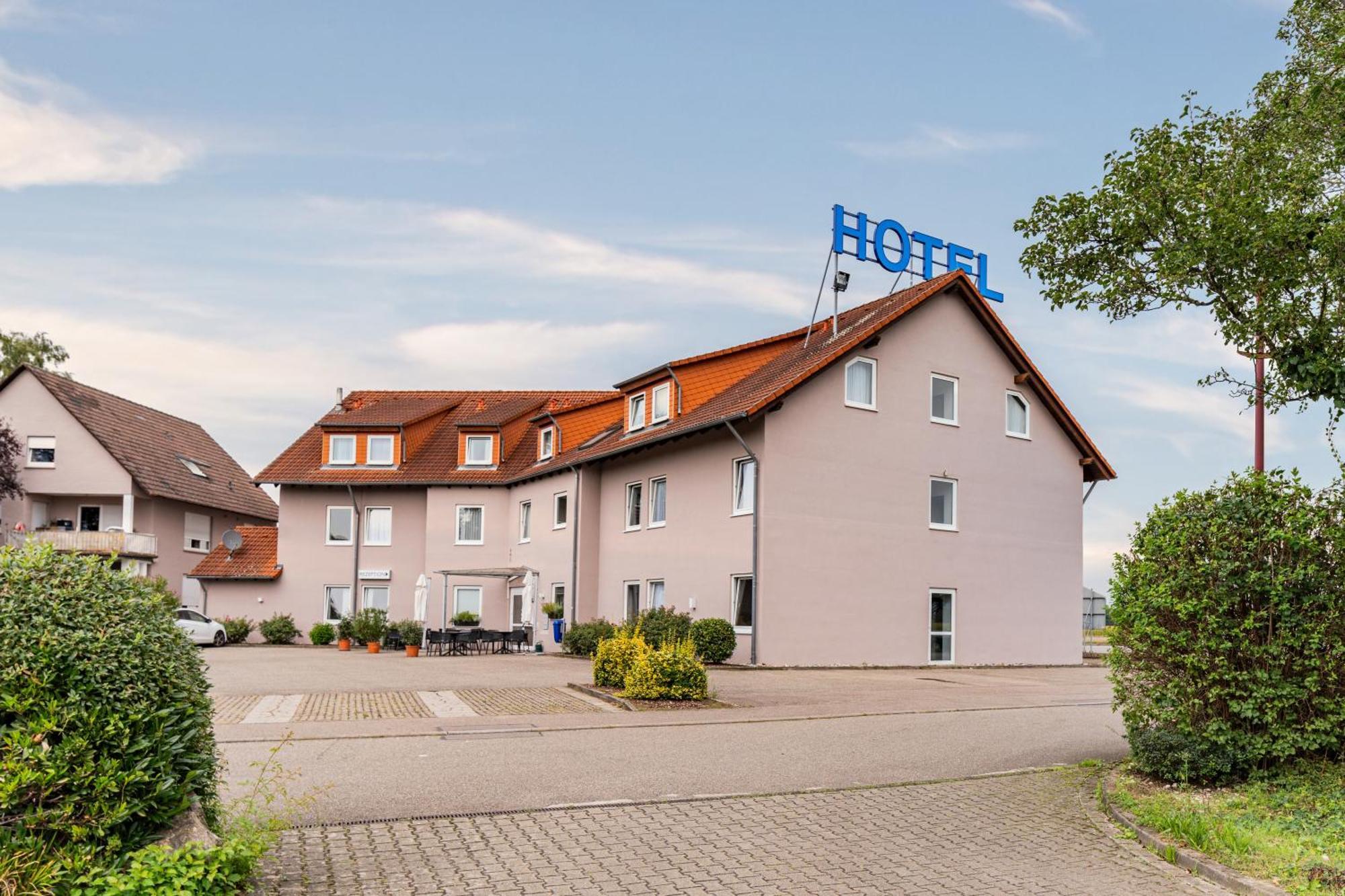 Euro-Hotel Kappel-Grafenhausen Buitenkant foto
