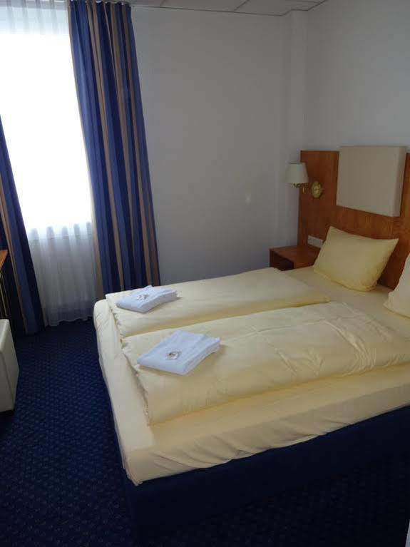 Euro-Hotel Kappel-Grafenhausen Buitenkant foto