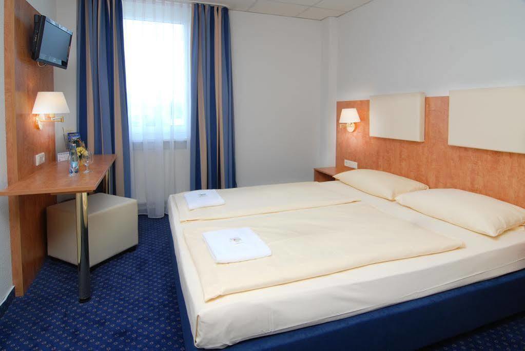 Euro-Hotel Kappel-Grafenhausen Buitenkant foto